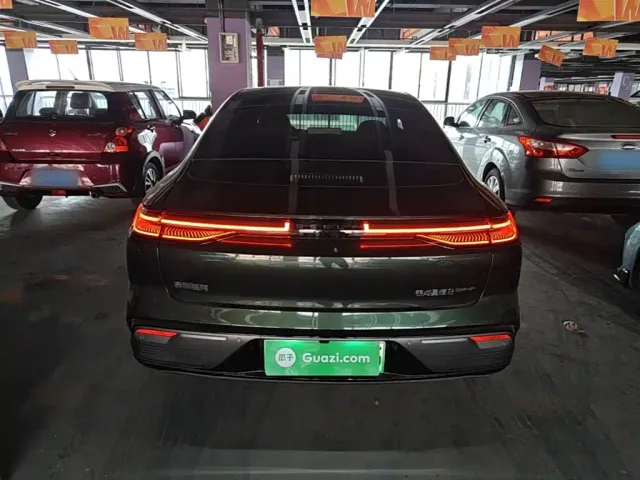 Geely Galaxy Xingyao 8 — Фото автомобиля 5