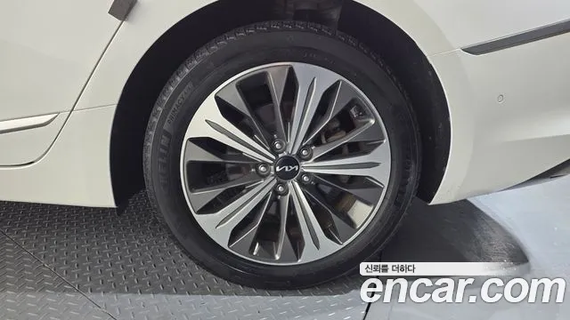 Kia K8 Signature — Фото автомобиля 19