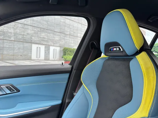BMW M3 — Фото автомобиля 12