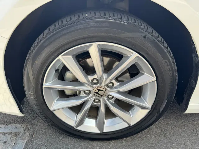 Honda Accord — Фото автомобиля 10