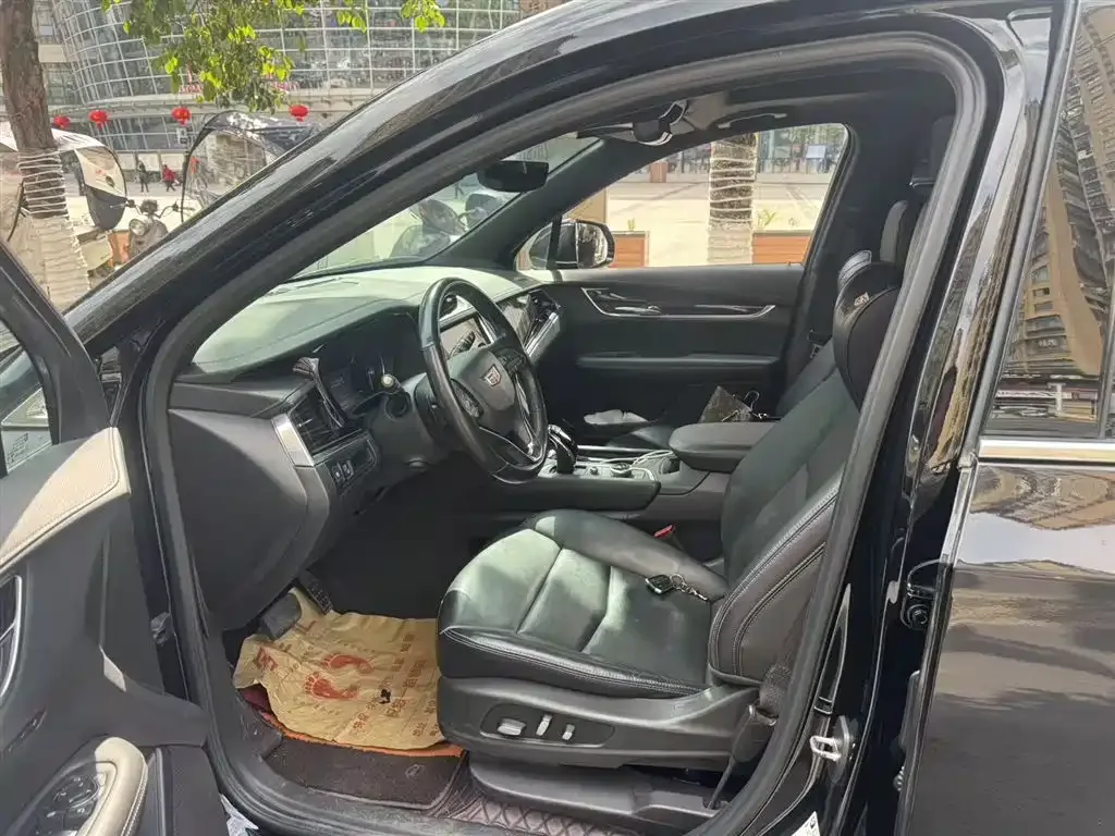 Cadillac Cadillac XT6 2022 2.0T 6-Seater 4WD Luxury Edition — Фото автомобиля 2