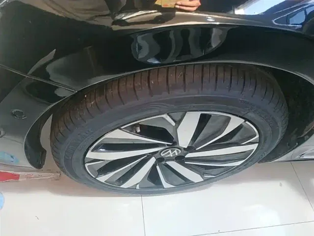Volkswagen Passat — Фото автомобиля 22