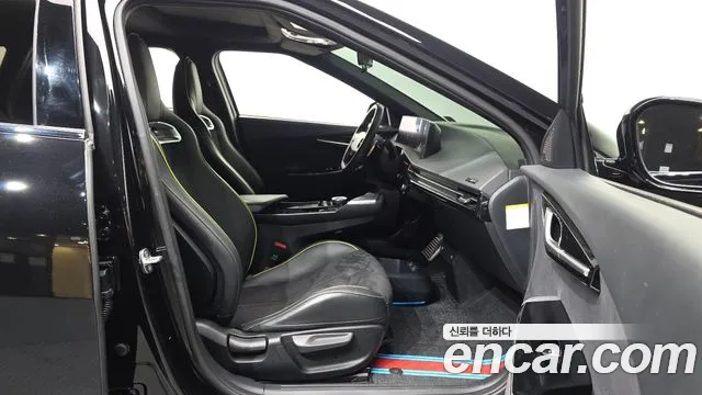 Kia EV6 — Фото автомобиля 10