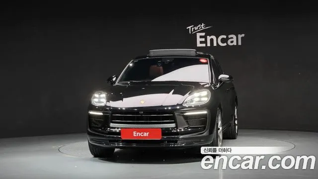 Porsche Macan — Фото автомобиля 2
