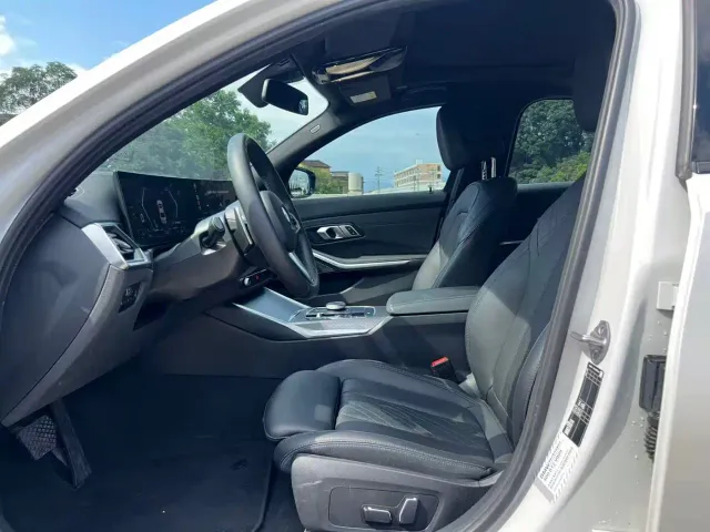 BMW 3 Series — Фото автомобиля 4