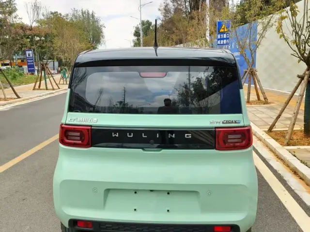 Wuling Hongguang Mini EV — Фото автомобиля 9