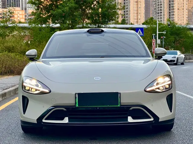 Xiaomi SU7 — Фото автомобиля 2