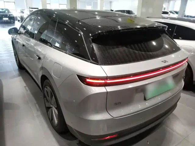 Li Auto i6 — Фото автомобиля 4