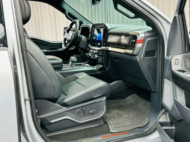 Ford F-150 Raptor — Фото автомобиля 25