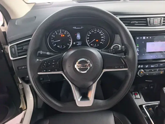 Nissan Qashqai — Фото автомобиля 10