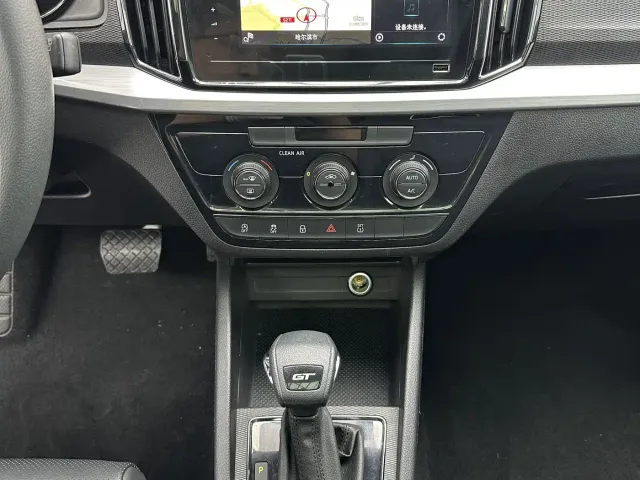 Skoda Kamiq — Фото автомобиля 18
