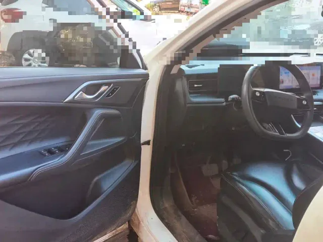 Roewe RX5 — Фото автомобиля 13