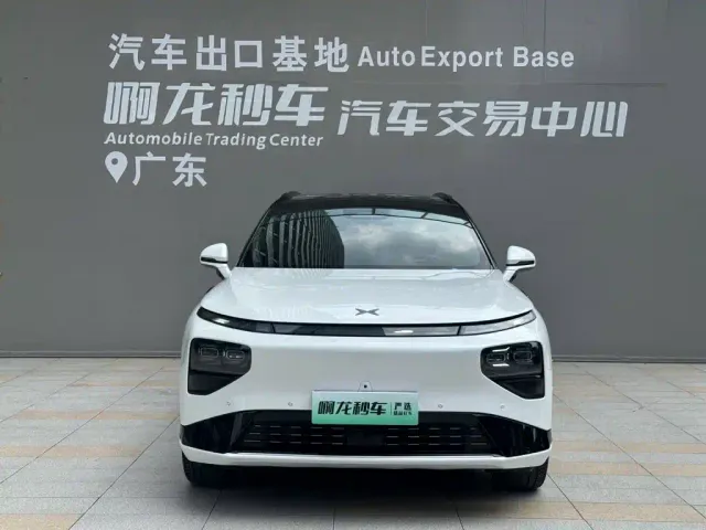 Xpeng G9 — Фото автомобиля 2