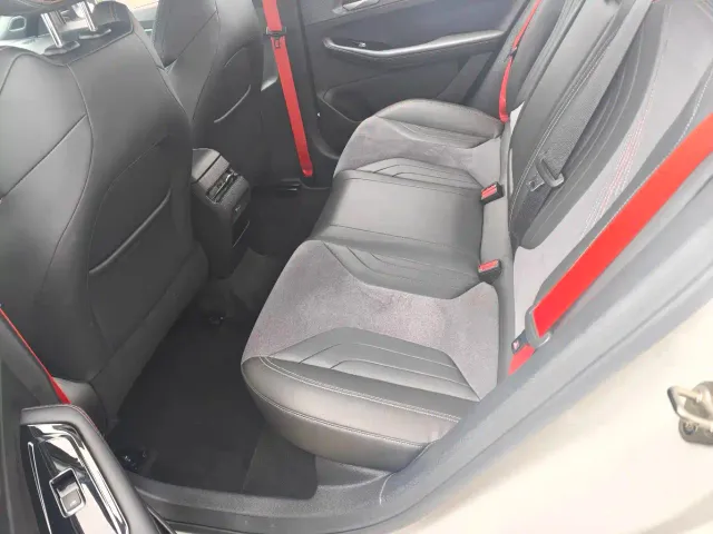 Geely Binrui — Фото автомобиля 11