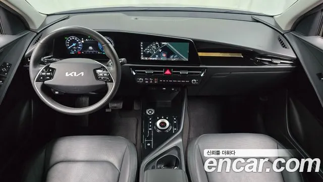 Kia Niro — Фото автомобиля 10