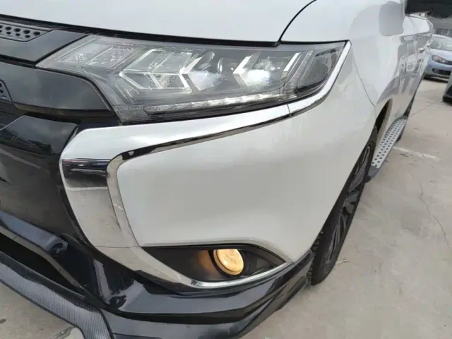 Mitsubishi Outlander — Фото автомобиля 23