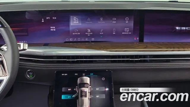 Cadillac Escalade Generation 5 — Фото автомобиля 12
