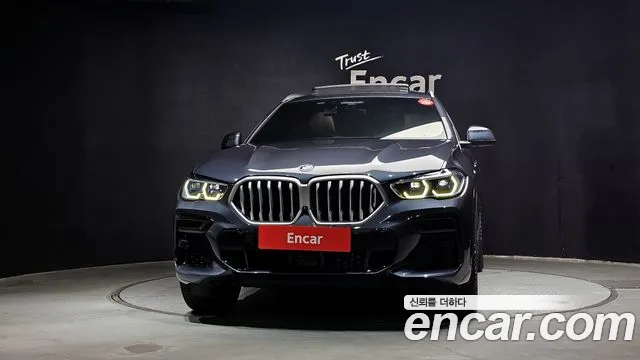 BMW X6 xDrive40i M Sport — Фото автомобиля 3