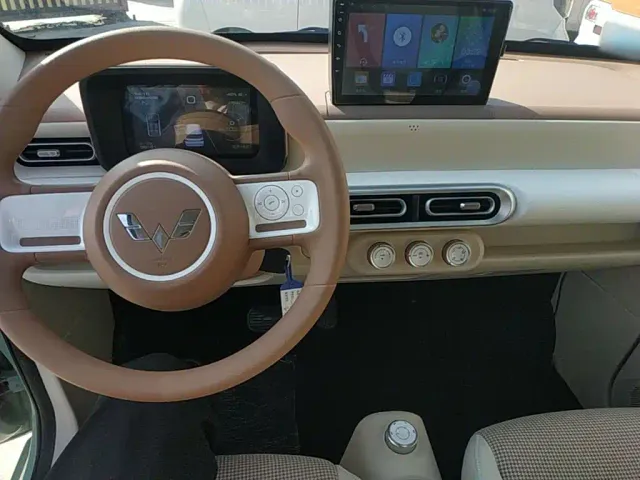 Wuling Hongguang Mini EV — Фото автомобиля 9