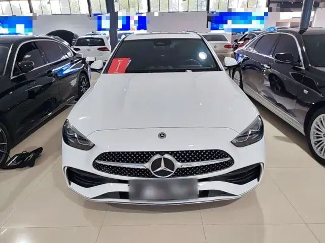 Mercedes-Benz C-Class — Фото автомобиля 2