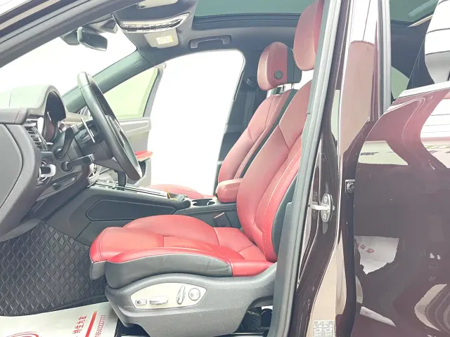 Porsche Macan — Фото автомобиля 8