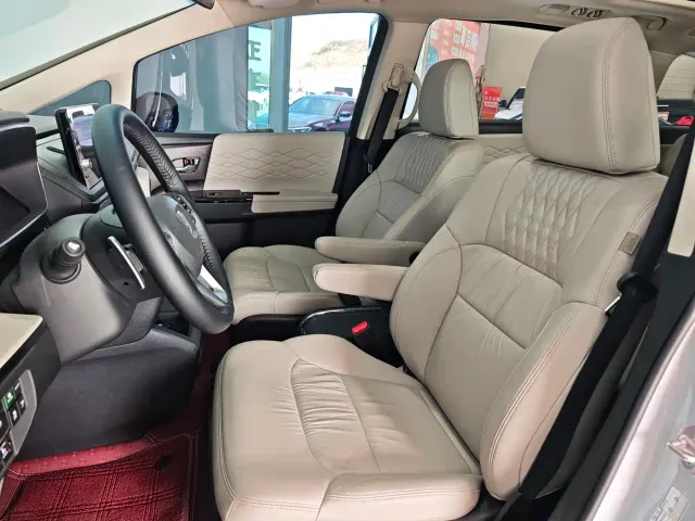 Honda Elysion — Фото автомобиля 13