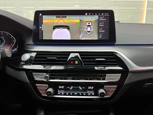 BMW 5 Series — Фото автомобиля 13