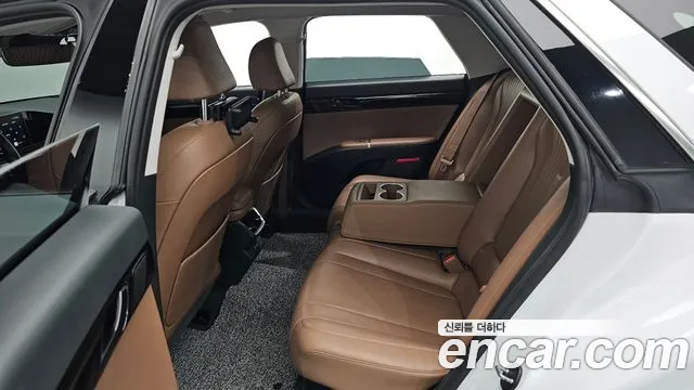 Hyundai Grandeur GN7 — Фото автомобиля 16