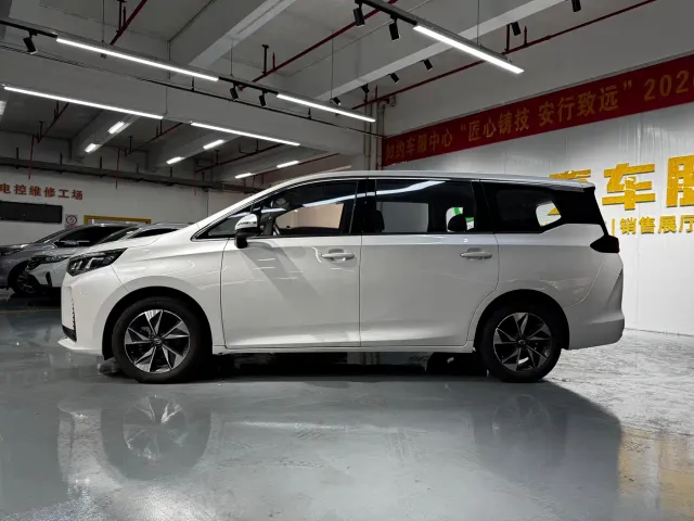 GAC Trumpchi M6 — Фото автомобиля 6