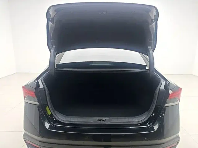 Nissan Teana — Фото автомобиля 18