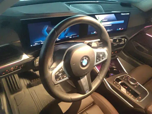 BMW 3 Series — Фото автомобиля 12