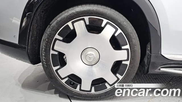 Mercedes-Benz EQS — Фото автомобиля 2