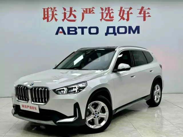 Фотография автомобиля — BMW X1