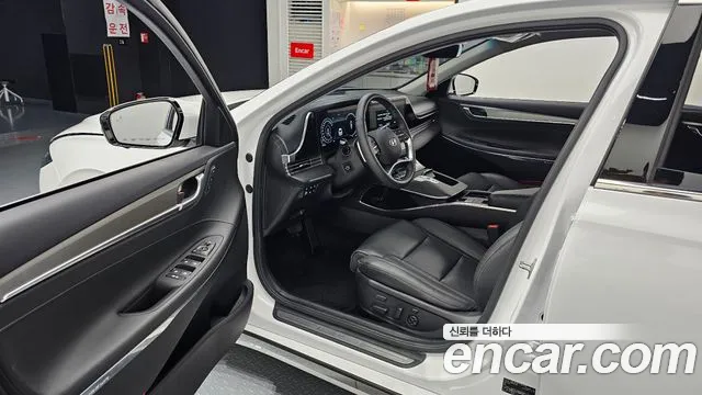 Hyundai Grandeur Grandeur (New) — Фото автомобиля 10