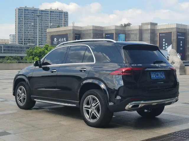 Mercedes-Benz GLE-Class — Фото автомобиля 9