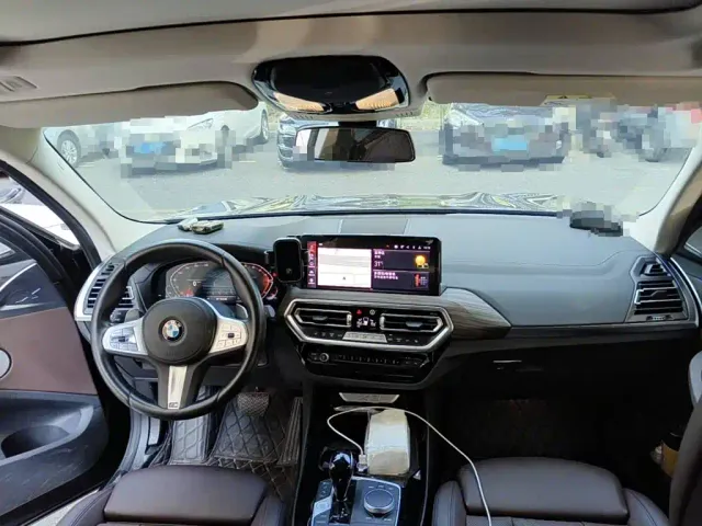 BMW X3 — Фото автомобиля 12
