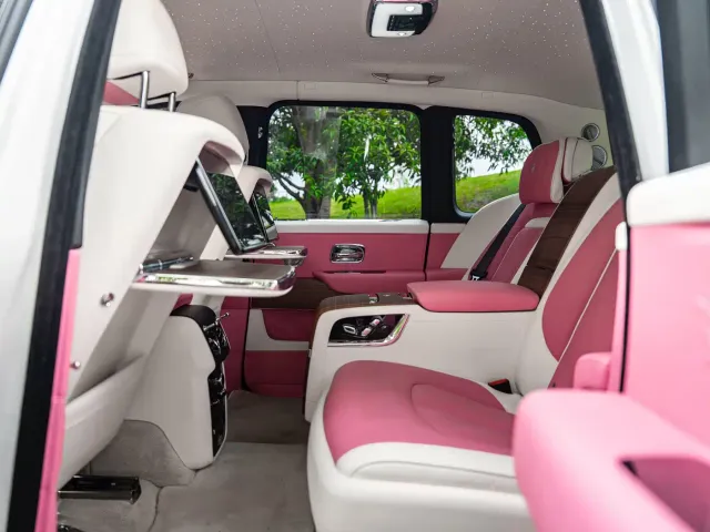 Rolls-Royce Cullinan — Фото автомобиля 14