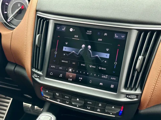 Maserati Levante — Фото автомобиля 4