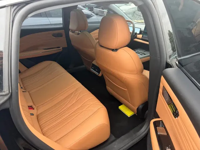 Geely Galaxy Xingyao 8 — Фото автомобиля 8