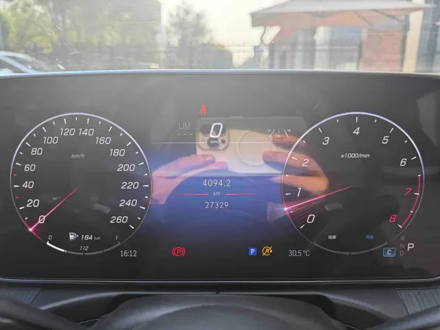 Mercedes-Benz C-Class — Фото автомобиля 6