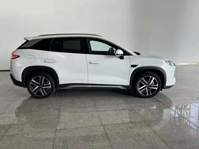 BYD Song L DM-i — Фото автомобиля 3