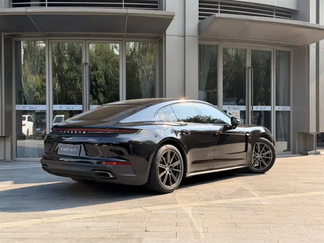 Porsche Panamera — Фото автомобиля 8