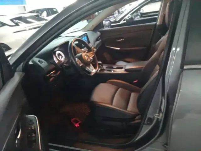 Nissan Sylphy — Фото автомобиля 15