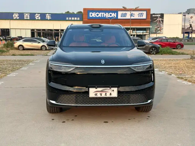 Aito M7 — Фото автомобиля 2