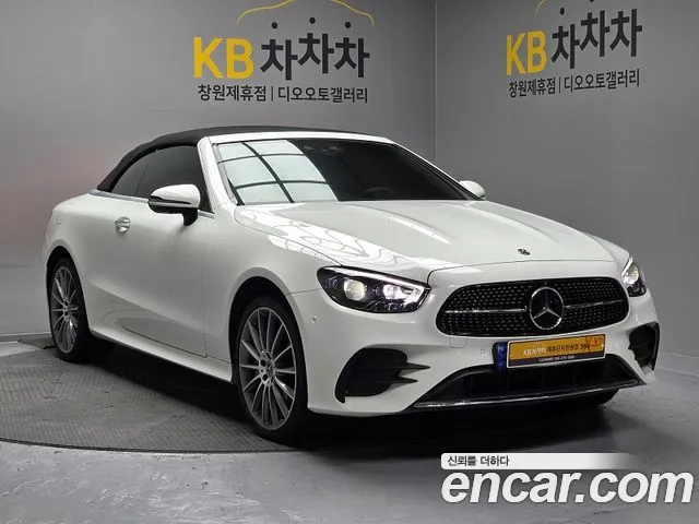 Фотография автомобиля — Mercedes-Benz E-Class