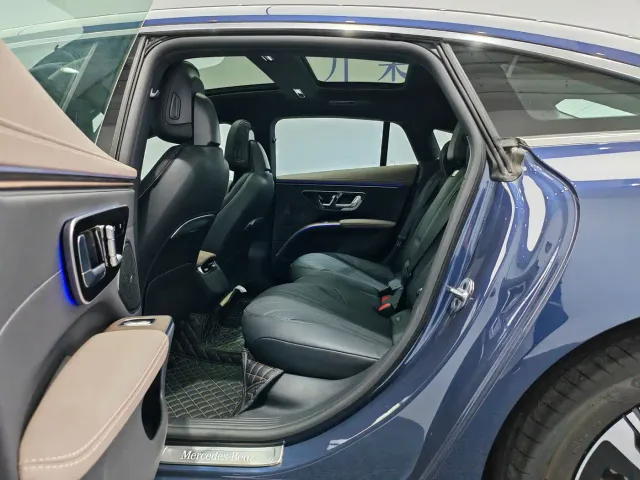 Mercedes-Benz EQS — Фото автомобиля 12