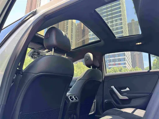 Mercedes-Benz A-Class — Фото автомобиля 28