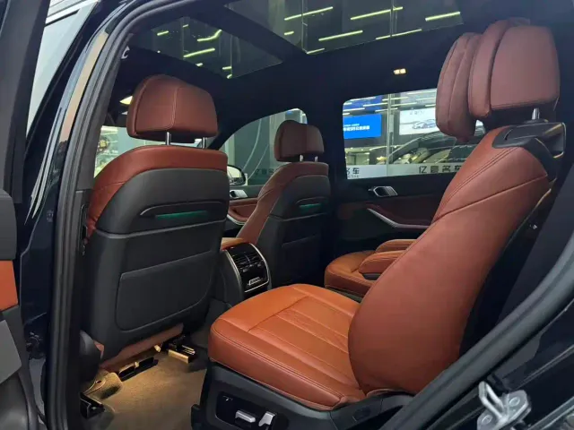 BMW X7 — Фото автомобиля 6