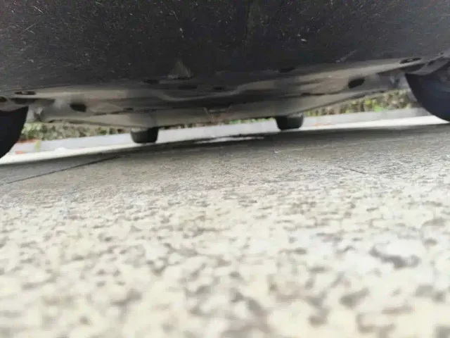Tesla Model 3 — Фото автомобиля 10