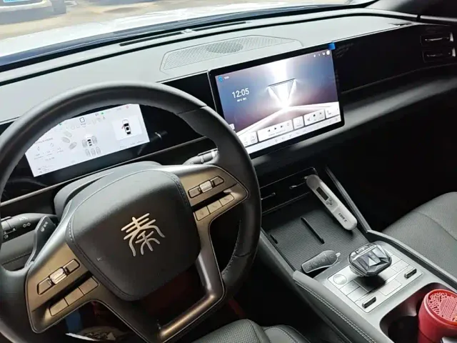 BYD Qin L — Фото автомобиля 9
